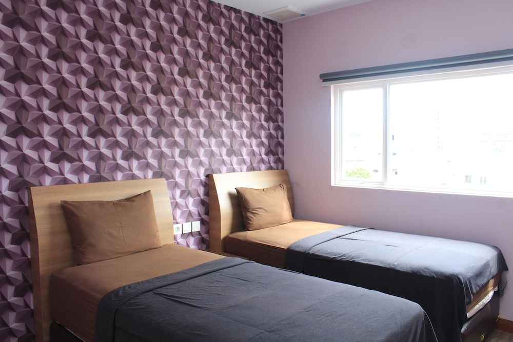 Studio, 2 Twin Beds photo 2