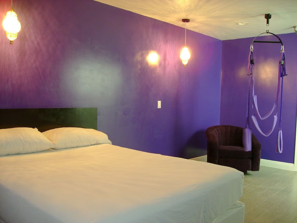 Adults Only Room (Moroccan Themed) photo 1