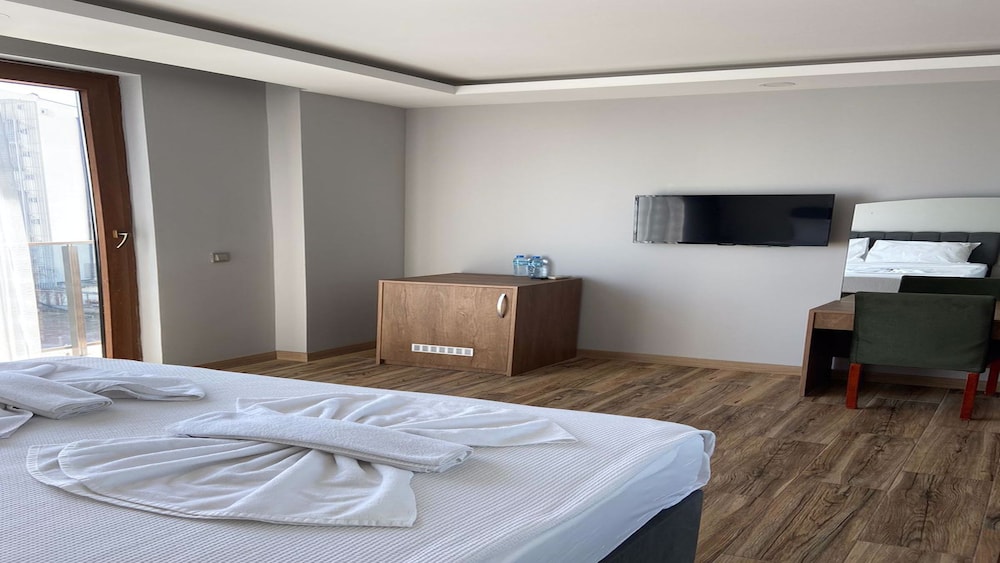 Standard Double Room - Photo 7