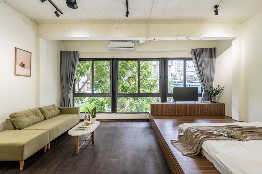 Deluxe Studio, City View
