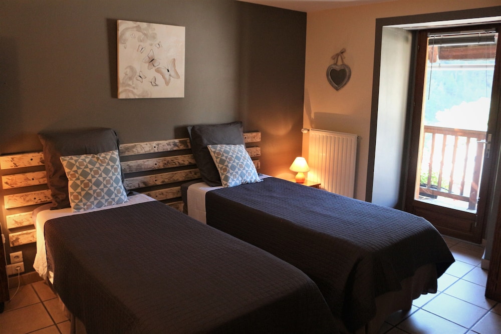 Traditional Double or Twin Room, 1 Queen Bed, Mountain View (Fere) photo 1