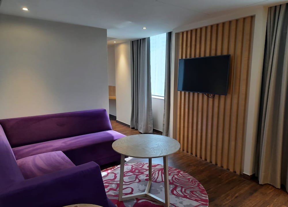 Executive Suite, 1 Double Bed - Photo 3