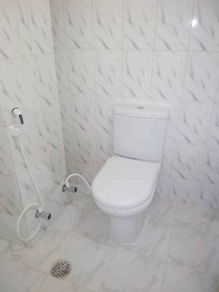 Economy Single Room, 1 Twin Bed, Smoking, City View photo 3