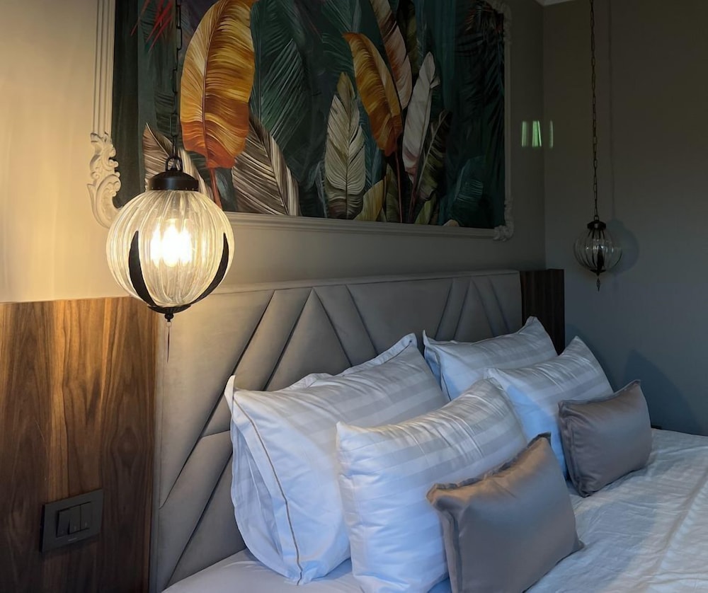Junior Room (Land View)