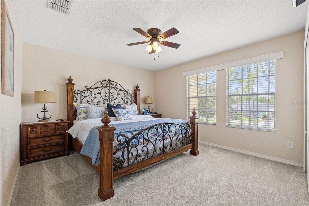Large Villa - Close to Disney With Extended Patio and Golf Course Views, Bild 6