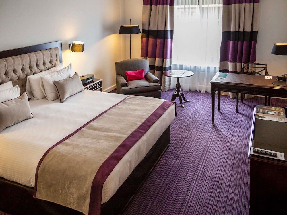 Superior Room, 1 Queen Bed, Accessible