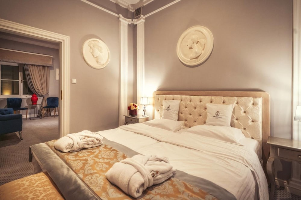 Deluxe Double Room photo 2