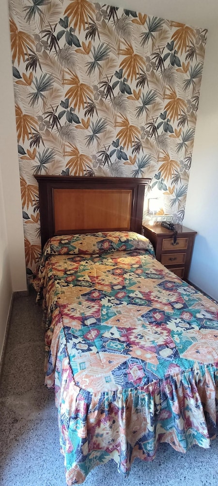 Single Room photo 3