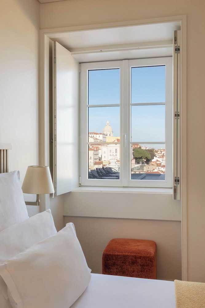 Alfama Comfort Room