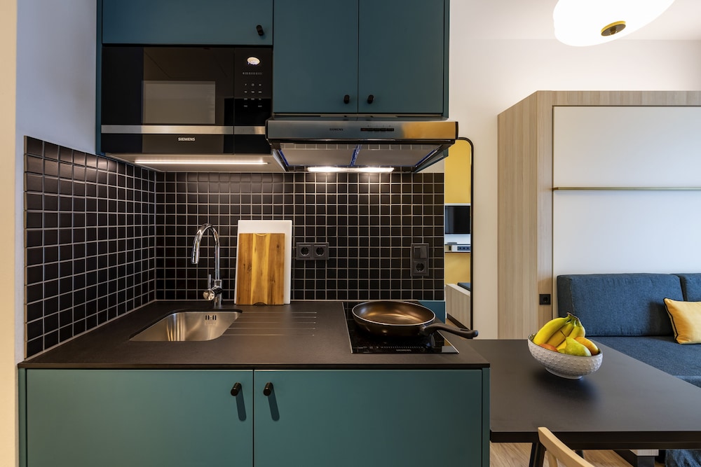 Family Studio - Photo 11