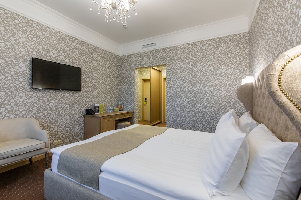 Standard Double Room photo 2