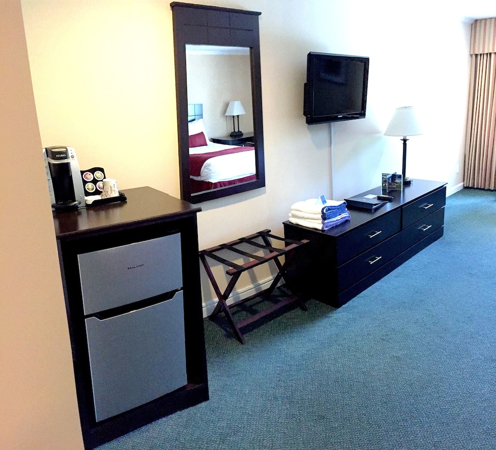 Room, 2 Double Beds (Inn Building ) photo 2