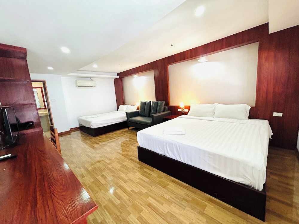 Deluxe Twin Room - Photo 1