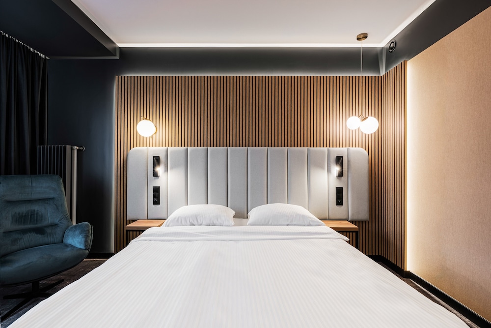 Superior Loft, 1 King Bed