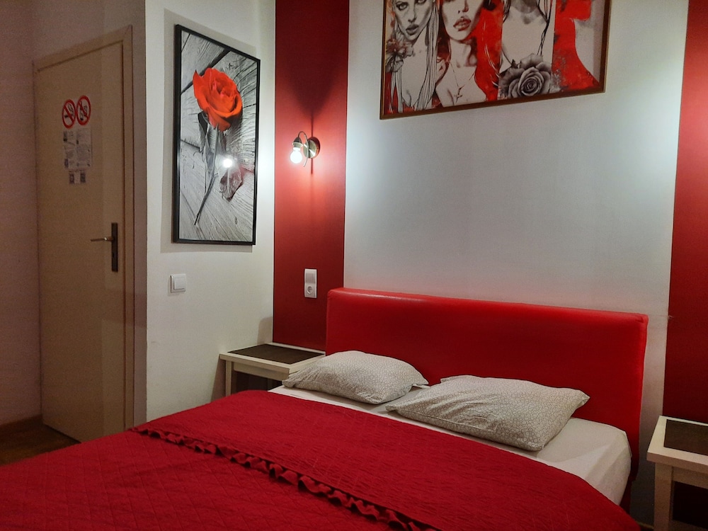 Basic Double Room, Courtyard View (6) - Photo 3