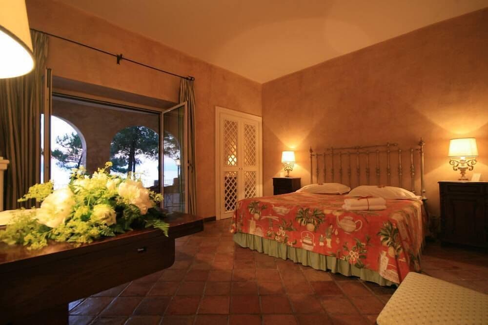 Superior Double Or Twin Room photo 3