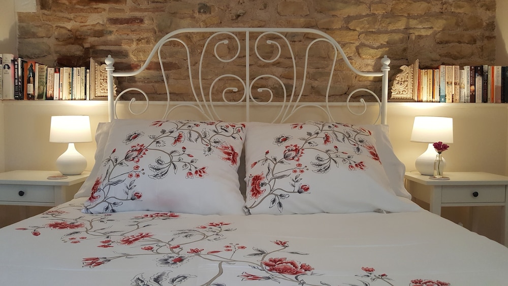 Double Room (La Charente) photo 2