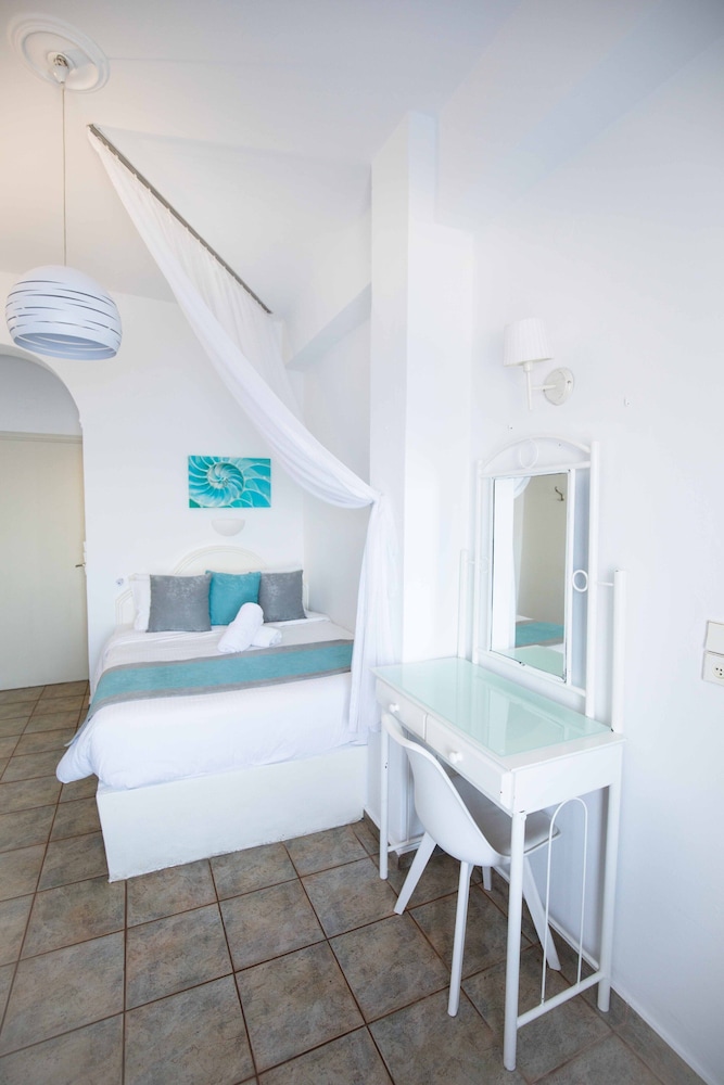 Double Room (Panoramic View) - Photo 3