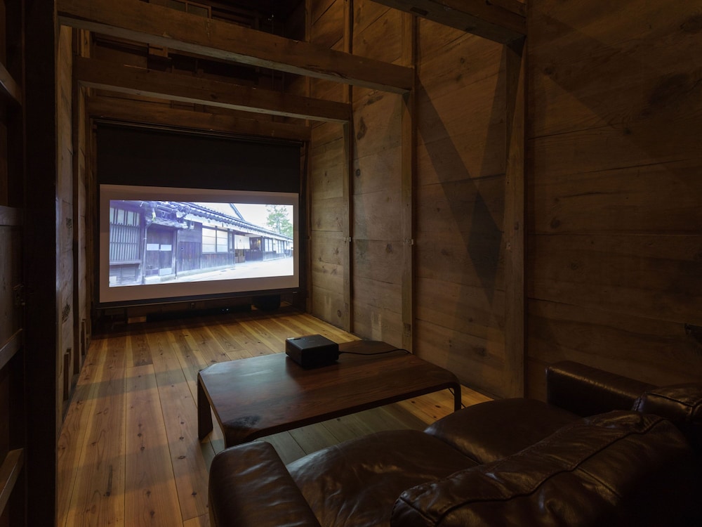 Room, 52sqm, Max. 5 people, 2 Semi-double beds + 3 Futons, Non Smoking photo 2