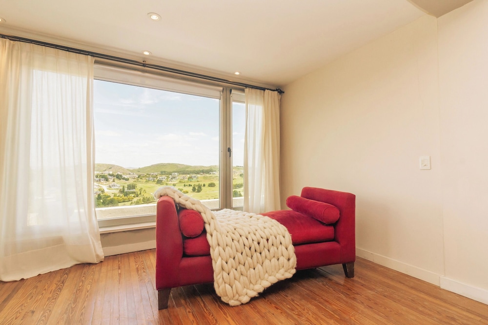 Premium Double Room, 1 Queen Bed, Golf View photo 2