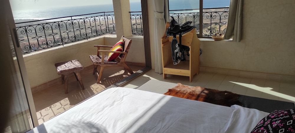 Luxury Suite photo 2