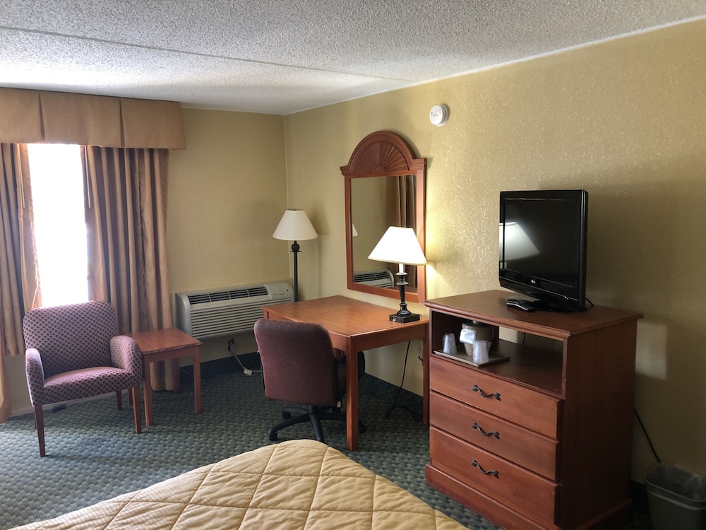 Standard Room, 1 King Bed - Photo 3