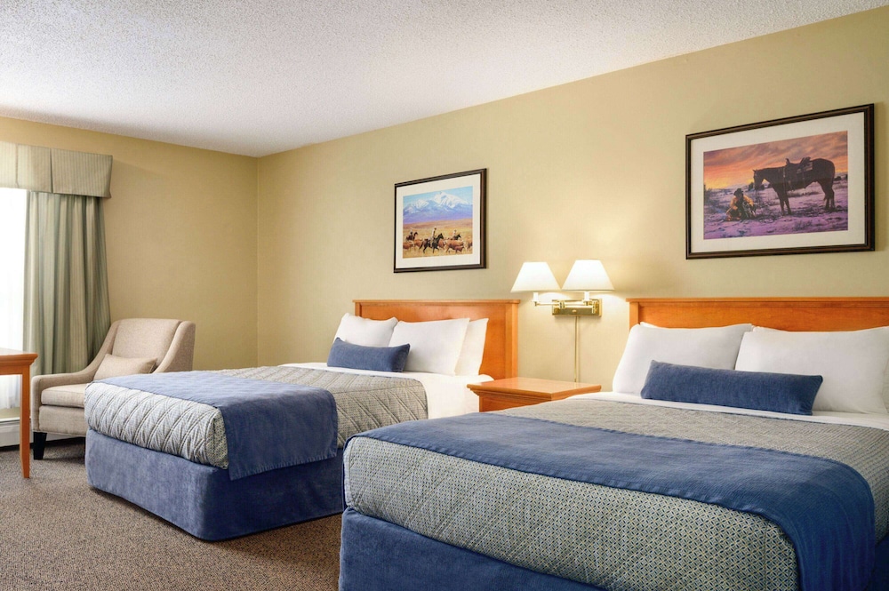 Room, 2 Queen Beds, Non Smoking (Efficiency) - Photo 1