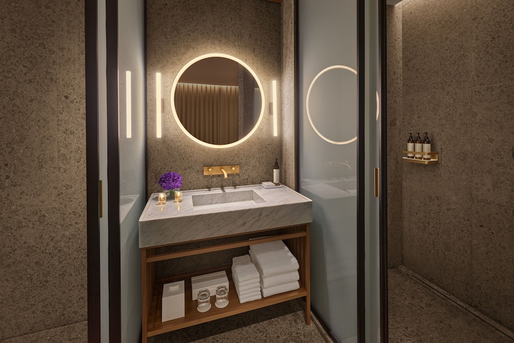 Studio Suite, 1 Bedroom thumbnail 5