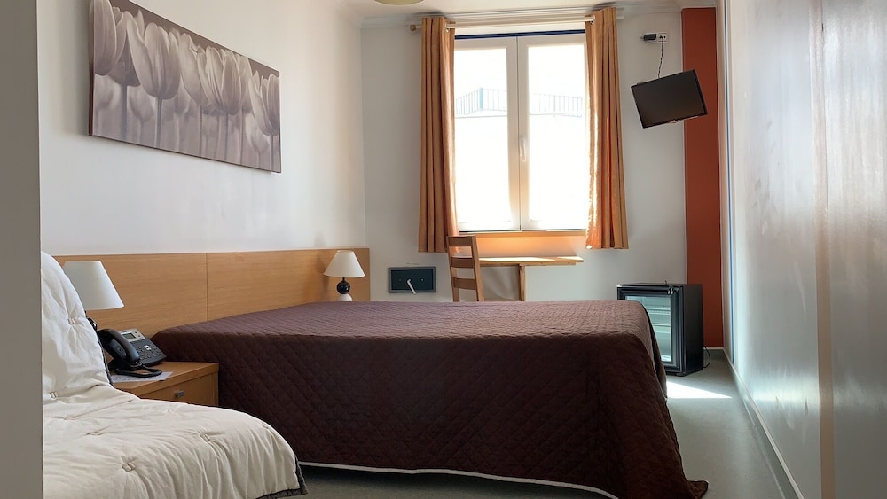 Economy Triple Room, 1 Bedroom photo 1