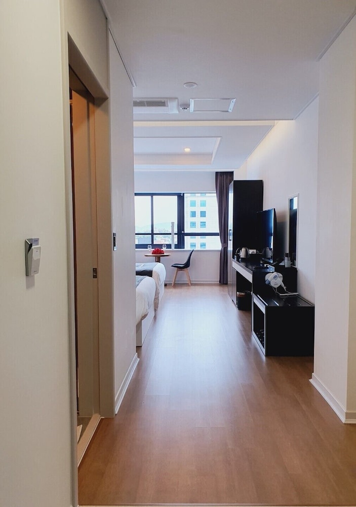 Deluxe Twin Room - Photo 5