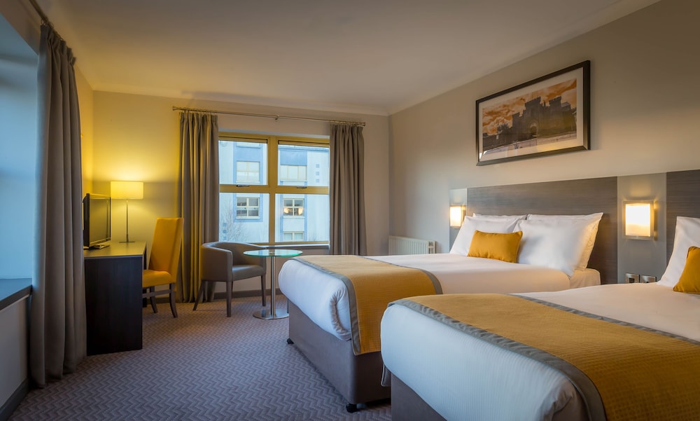 Deluxe Double Single Room