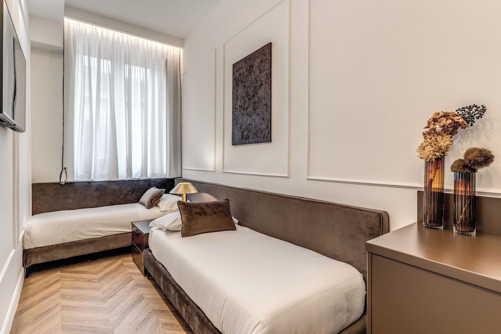 Deluxe Twin Room, City View