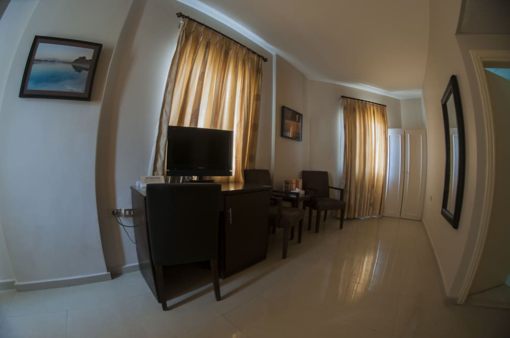 Standard Double Room - Photo 2
