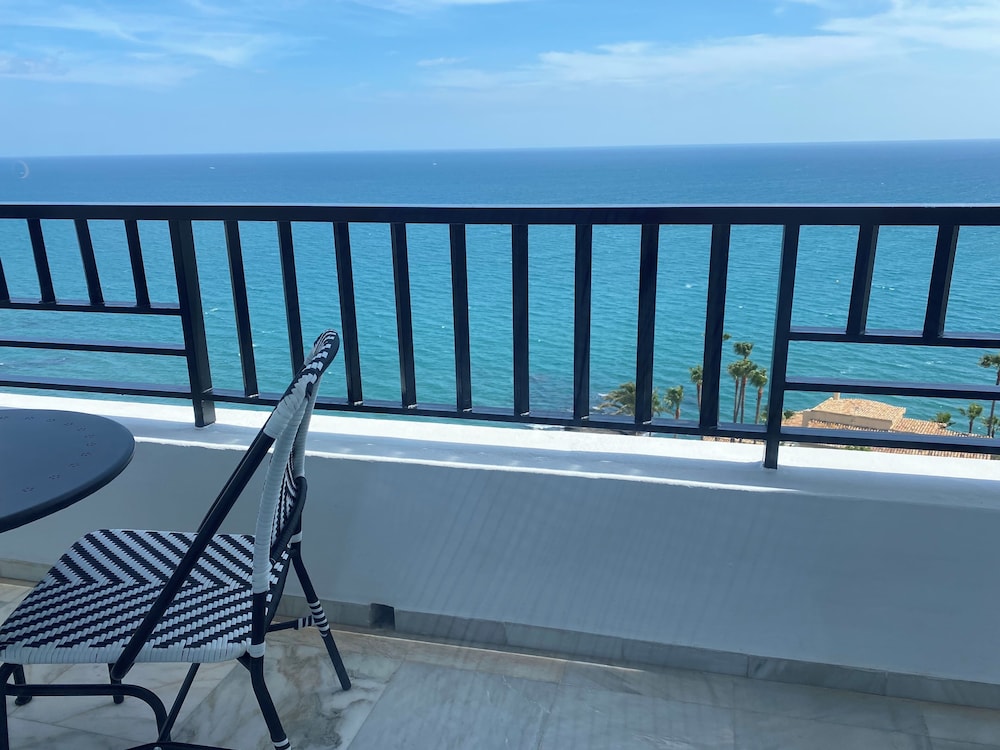 Deluxe Studio Suite, 1 Bedroom, Sea View - Photo 18