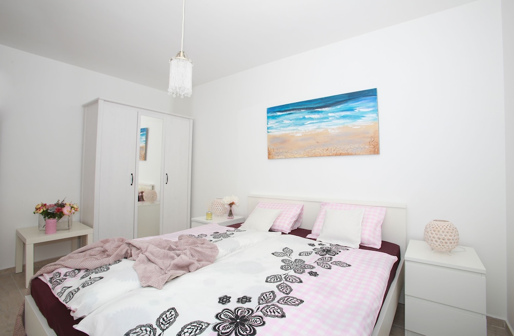 Apartment, 1 Bedroom, Terrace, Sea View photo 3