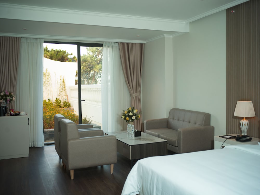 Deluxe Triple Room - Photo 4