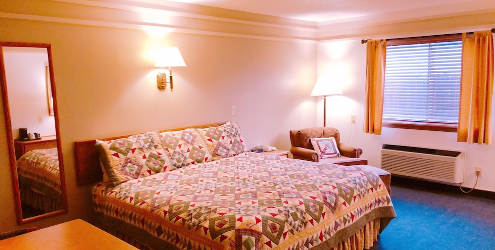 Standard Room, 1 King Bed, Accessible, Non Smoking photo 1