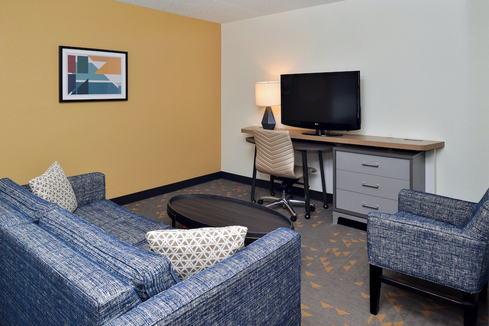 Suite, Multiple Beds - Photo 1