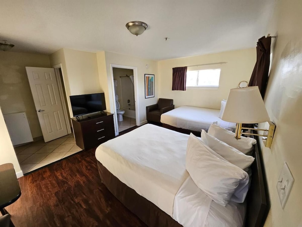 Standard Double Room Single Use, Smoking