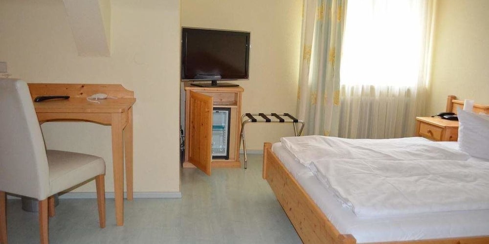Standard Double Room photo 2