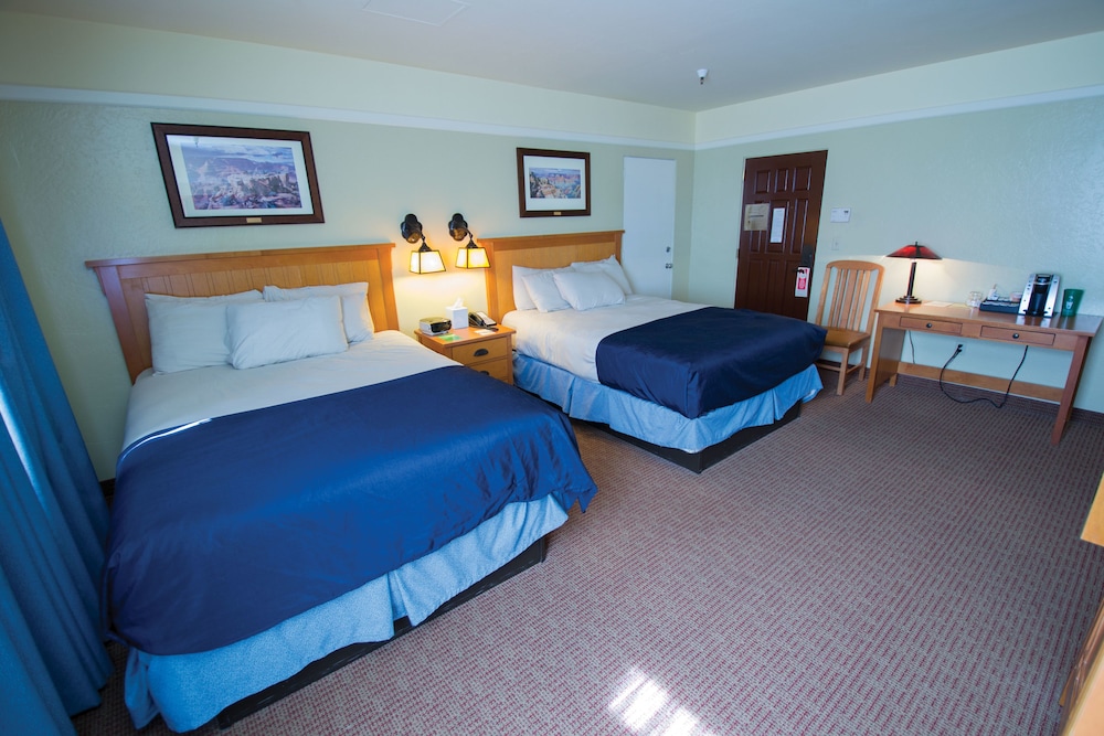 Deluxe Room, 2 Queen Beds photo 3