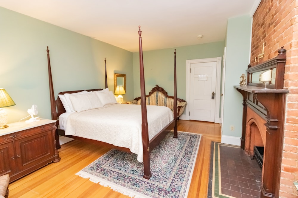 Superior Double Room, Ensuite (Room 3)