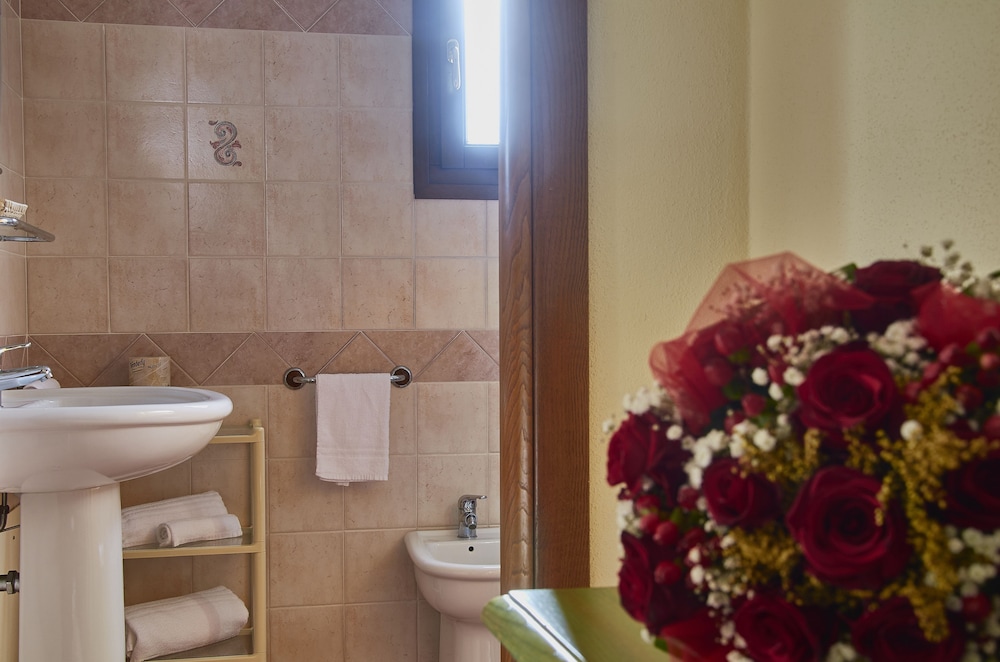Quadruple Room - Photo 4