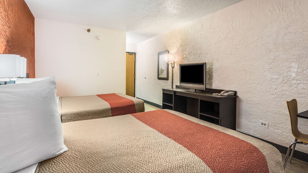 Premium Room, 2 Double Beds, Non Smoking, Refrigerator - Photo 3