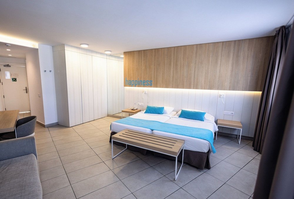 Classic Single Room, Balcony, Pool View photo 3