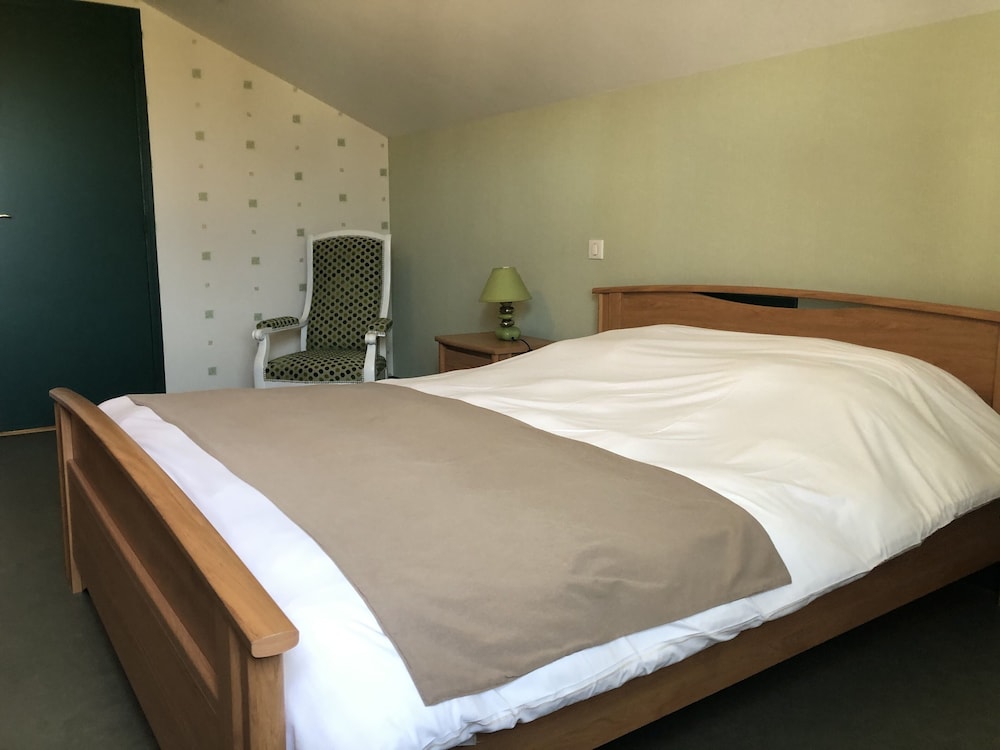 Double Room - Photo 7