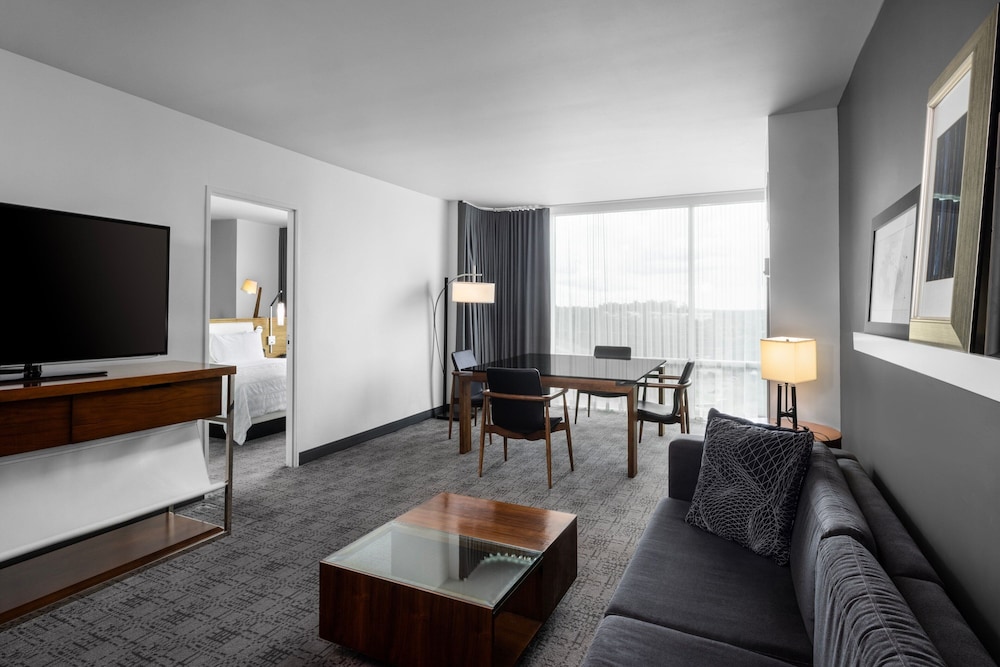 Suite, 1 Bedroom (Hearing Accessible) - Photo 5