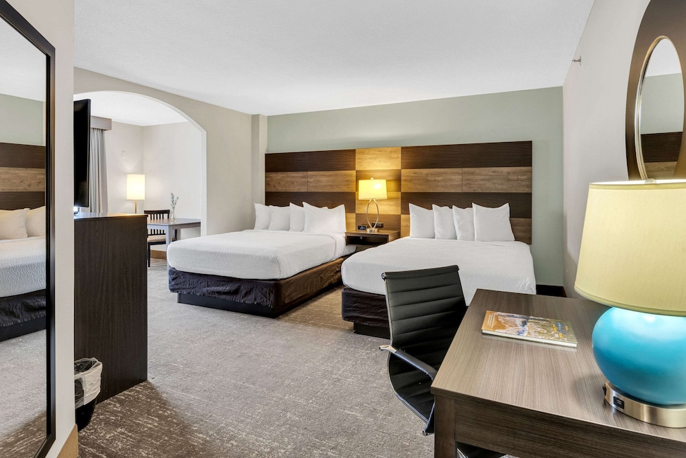 Suite, 2 Queen Beds, Non Smoking - Photo 10