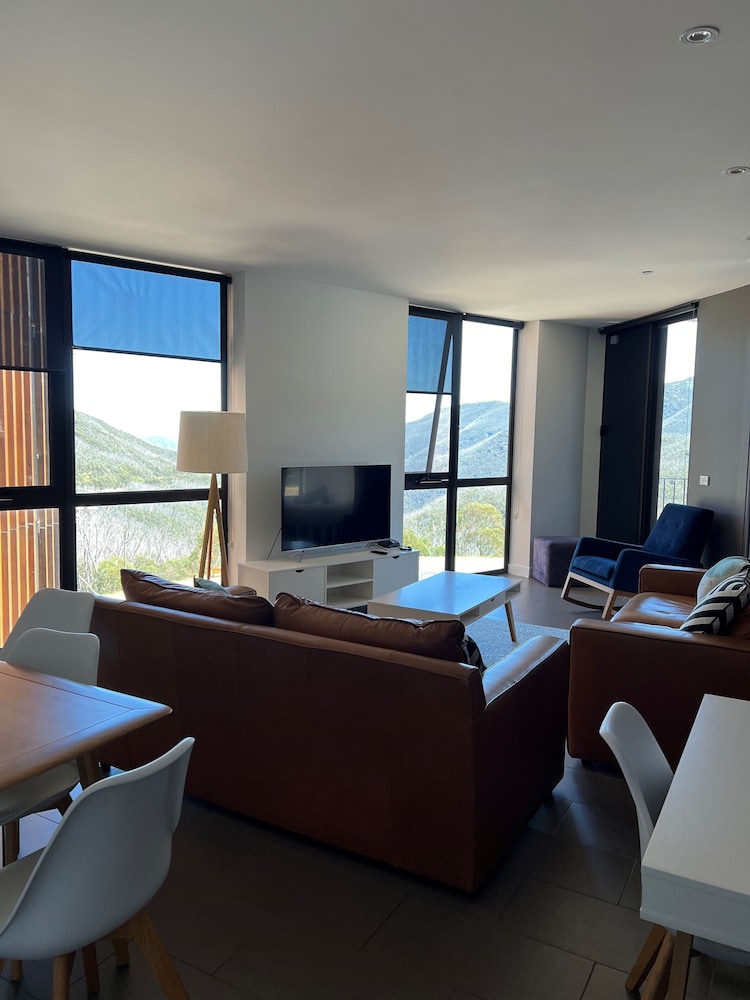 2 Bedroom Spa Penthouse Apartment photo 2