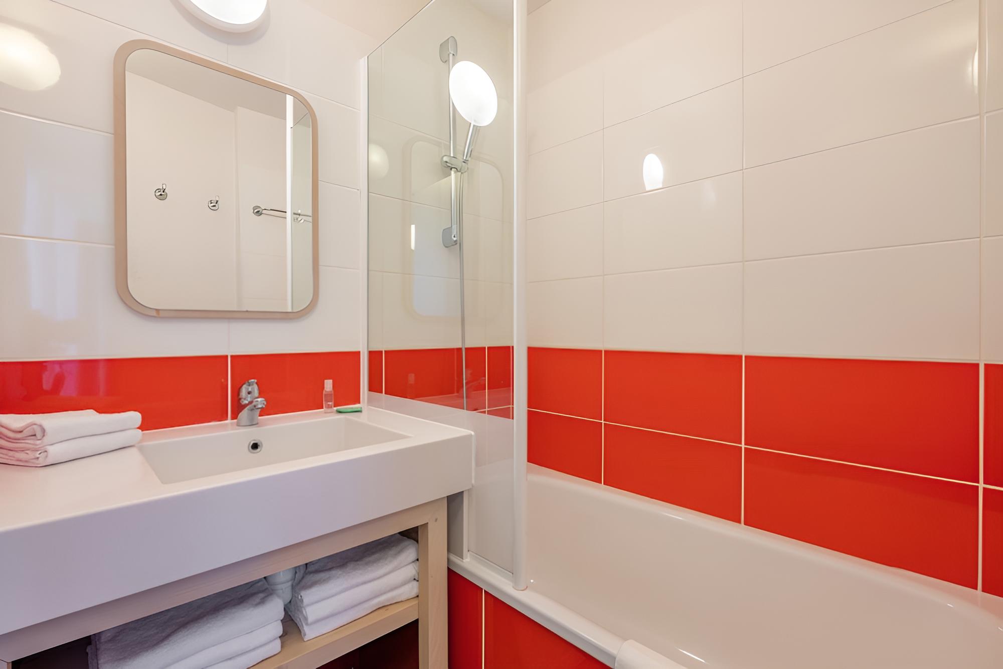 Apartment 6 people - 1 bedroom + 1 sleeping alcove photo 2